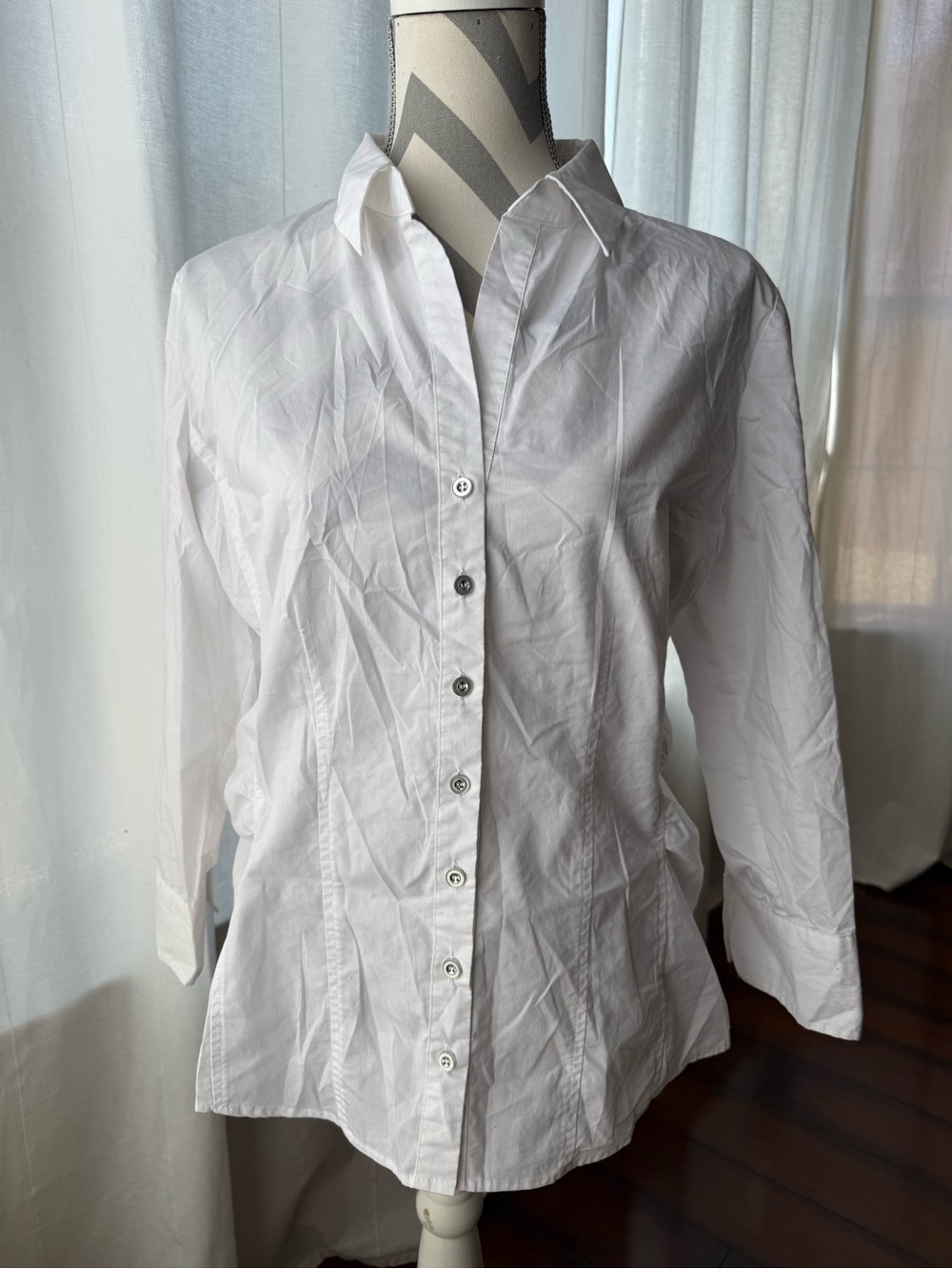 New York & Company White Women’s Long-Sleeve Dress Shirt